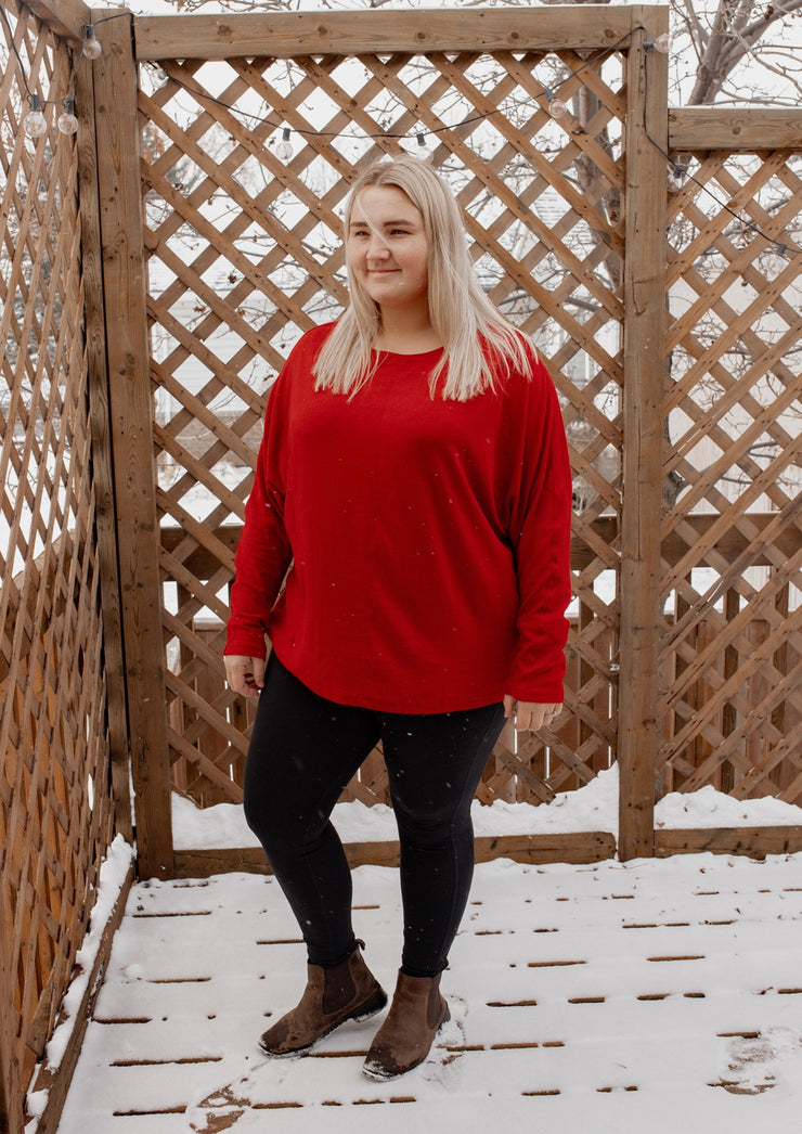 Molly Crewneck in Red (S-XL)
